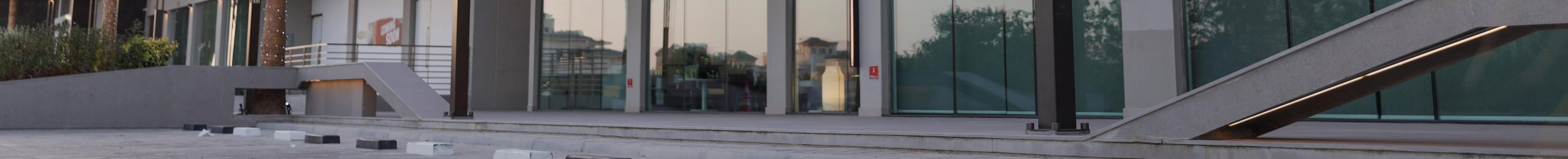 Bahrain International Airport – Souq Al Qaisariya